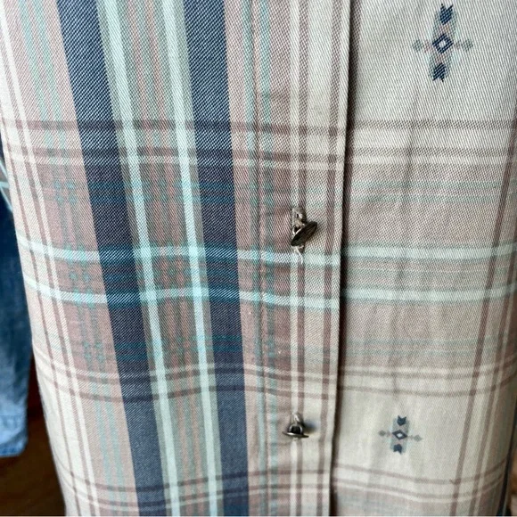 Women’s Vintage Nineties Light Blue Southwest Print Long Sleeve Western Shirt - Picture 4 of 10